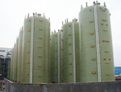 清洗玻璃鋼儲(chǔ)罐需先了解其特性